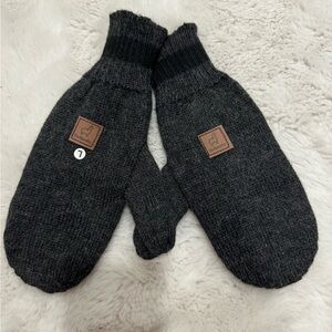 Luxurious
Lined Alpaca
Mitten
Houndstooth Sz: L